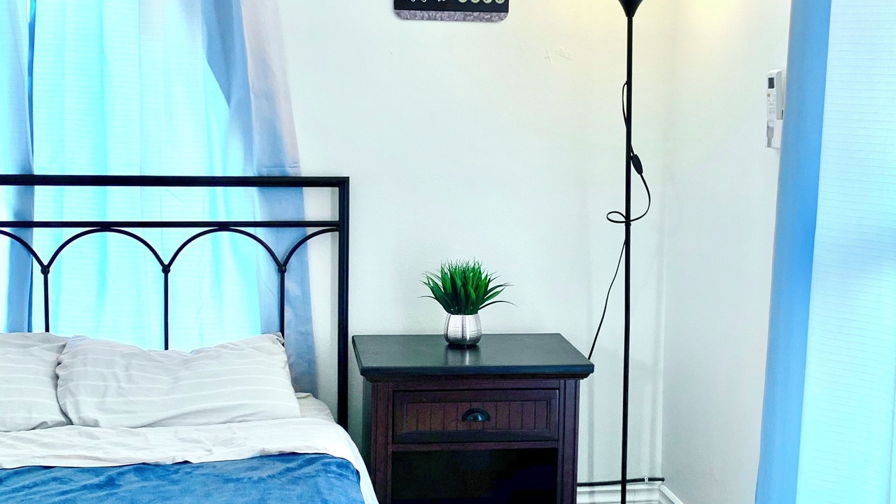 Photo of Bedroom in Sherwood Forest and Thistle Development