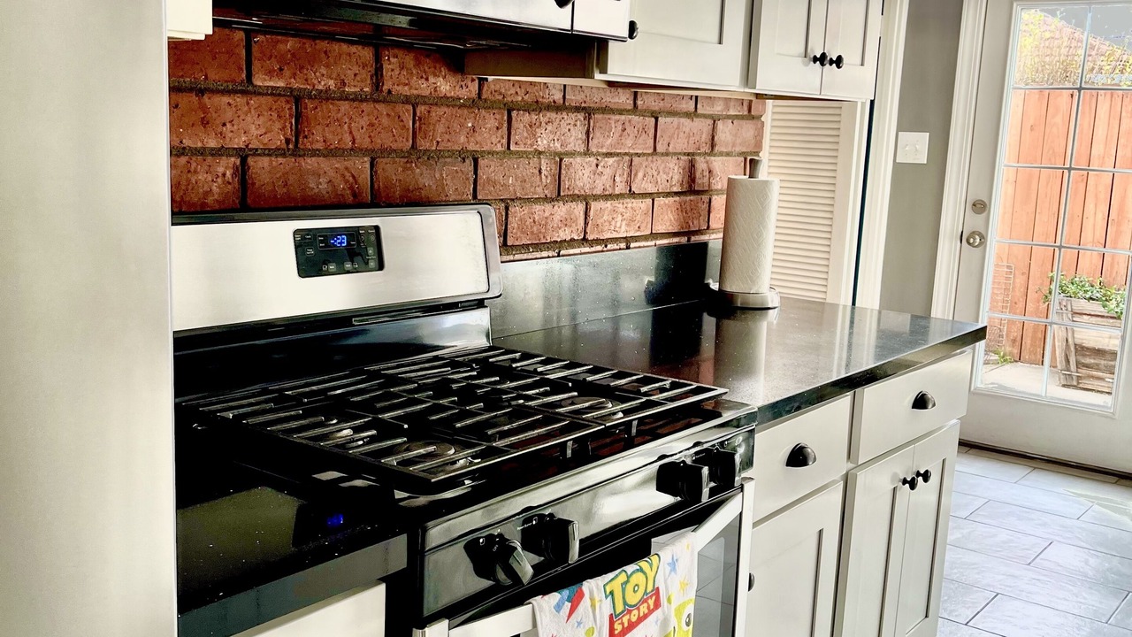 Photo of Kitchen in Sherwood Forest and Thistle Development