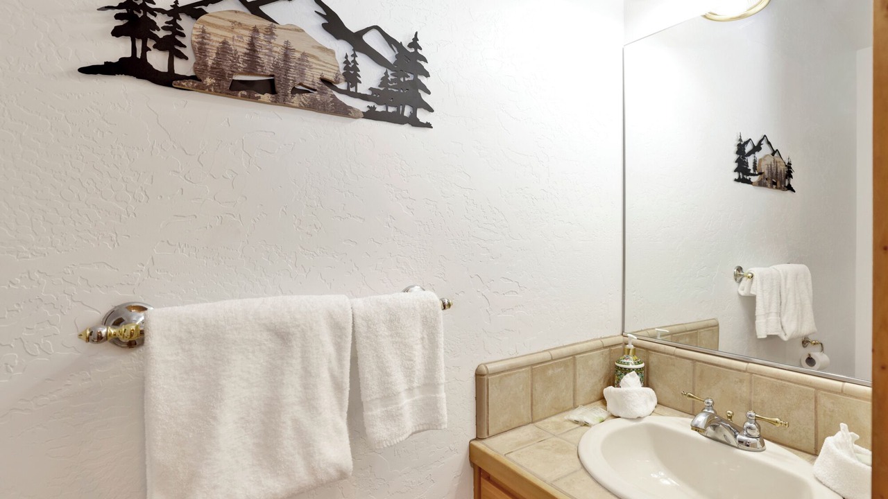 Photo of Bathroom in Whispering Forest