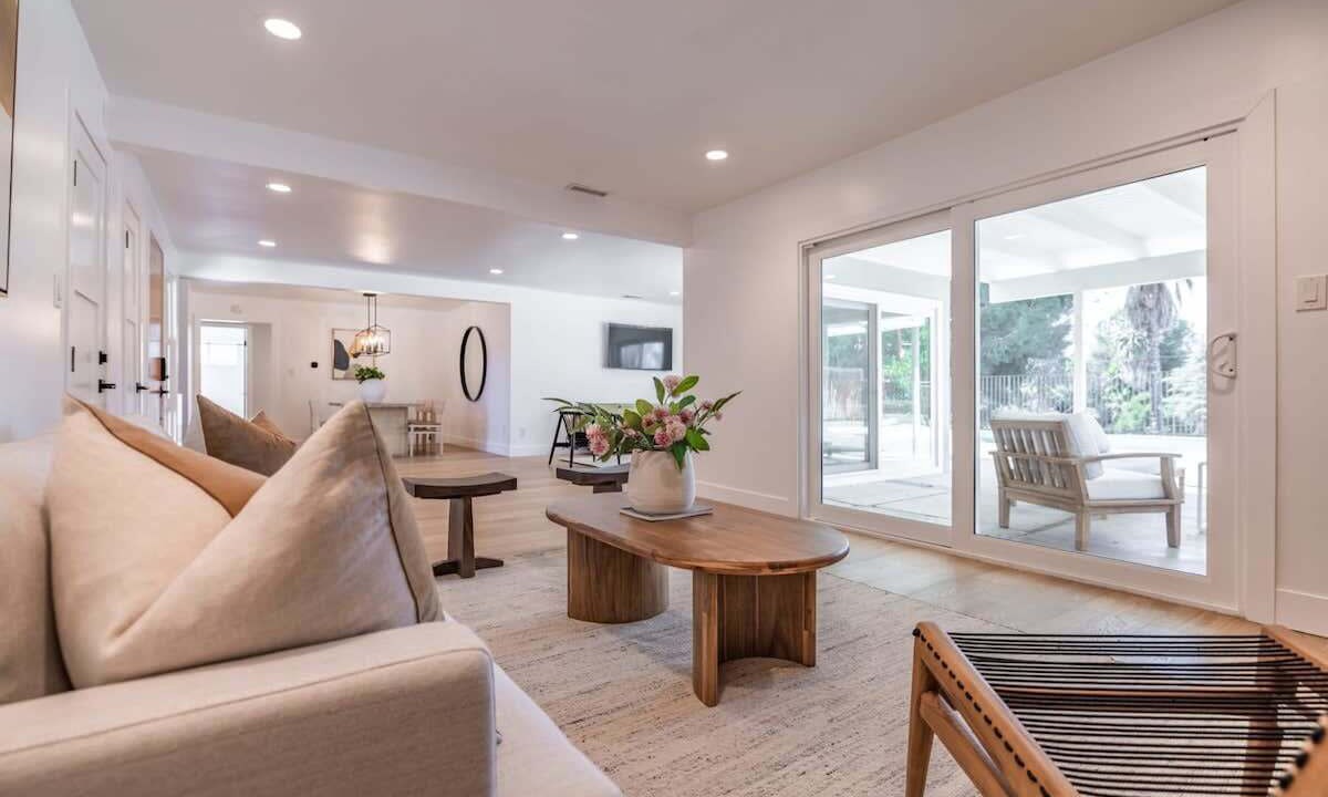 Photo of Livingroom in Fullerton