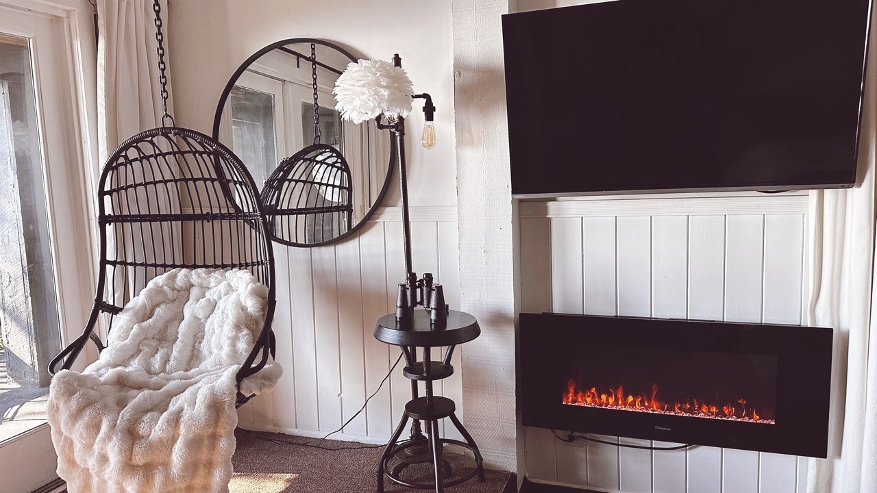 Photo of Livingroom in Crestline