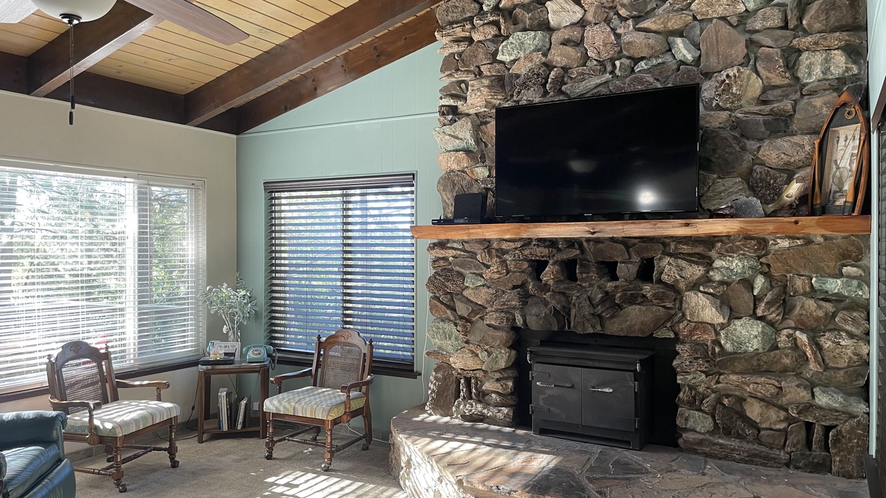 Photo of Livingroom in Wishon