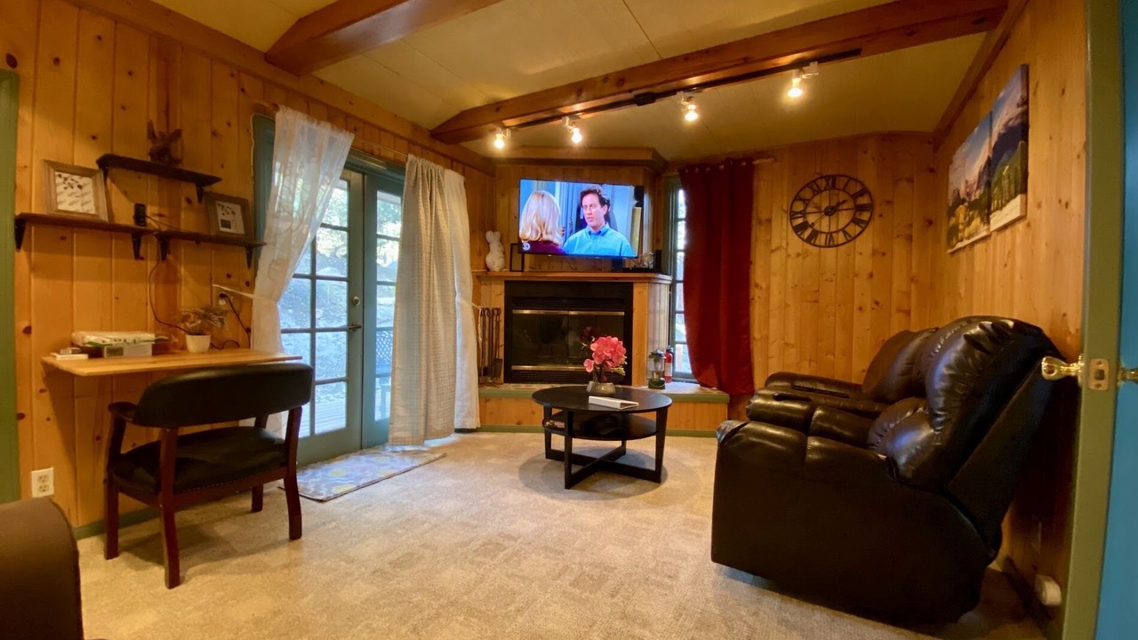 Photo of Bedroom in Green Valley Lake