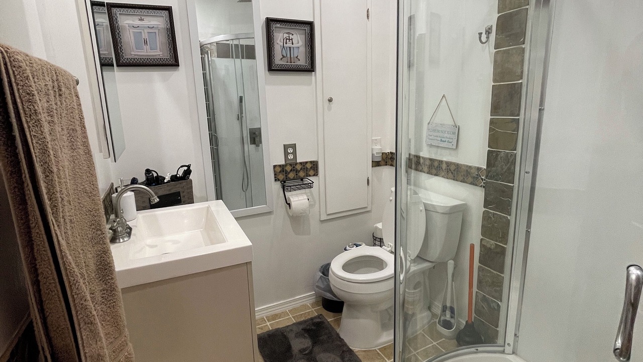 Photo of Bathroom in Santa Fe Springs