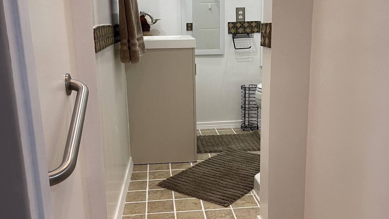 Photo of Bathroom in Santa Fe Springs