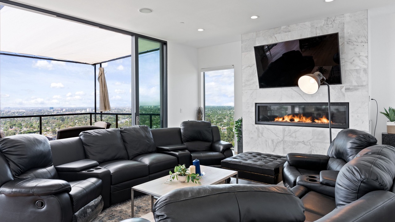 Photo of Livingroom in North Tustin