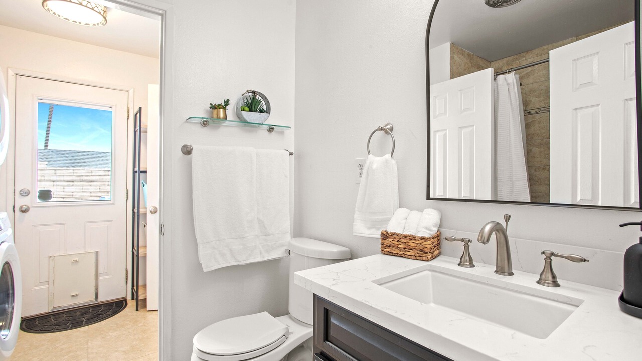 Photo of Bathroom in Estates at Canyon Crest