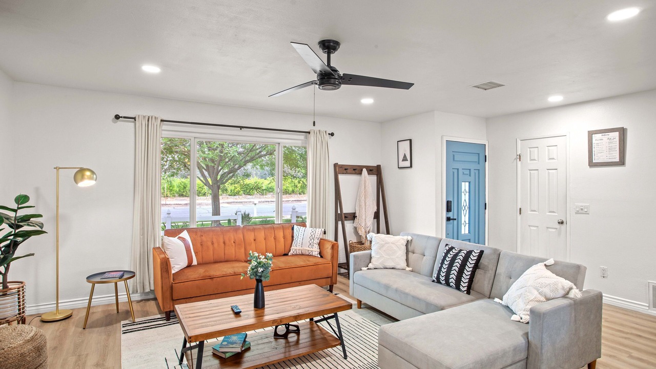 Photo of Bedroom in Estates at Canyon Crest