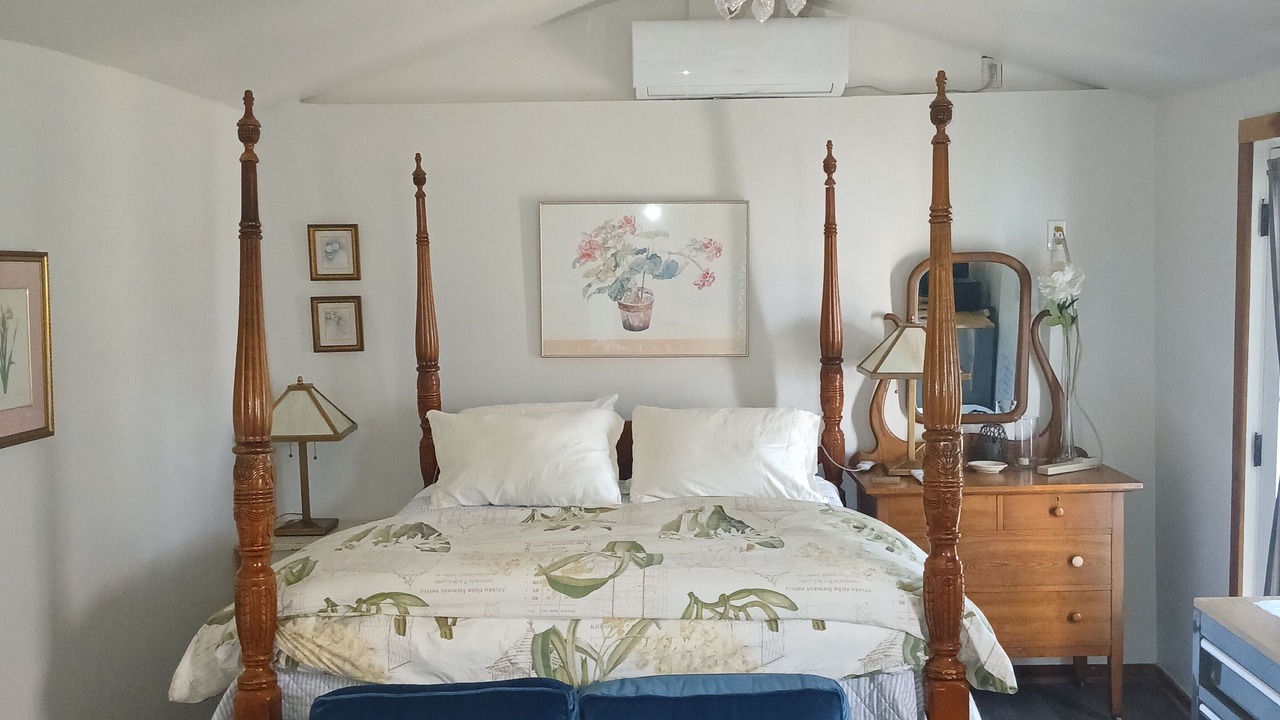 Photo of Bedroom in Salinas