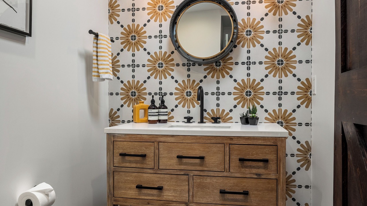 Photo of Bathroom in Balboa Island