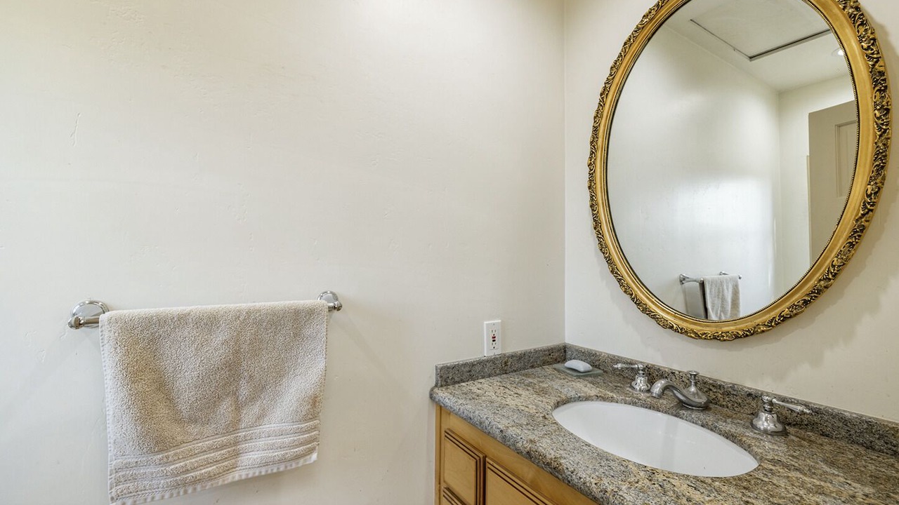 Photo of Bathroom in Woodland Hills