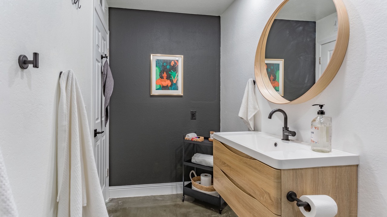 Photo of Bathroom in Roosevelt