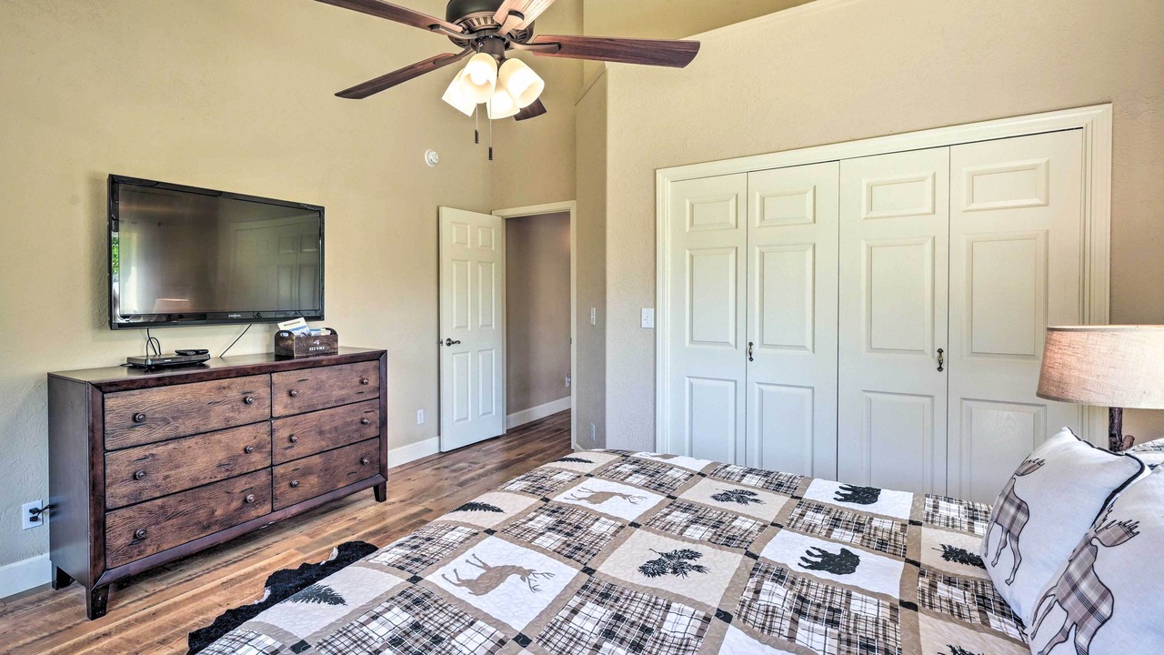 Photo of Bedroom in Auberry