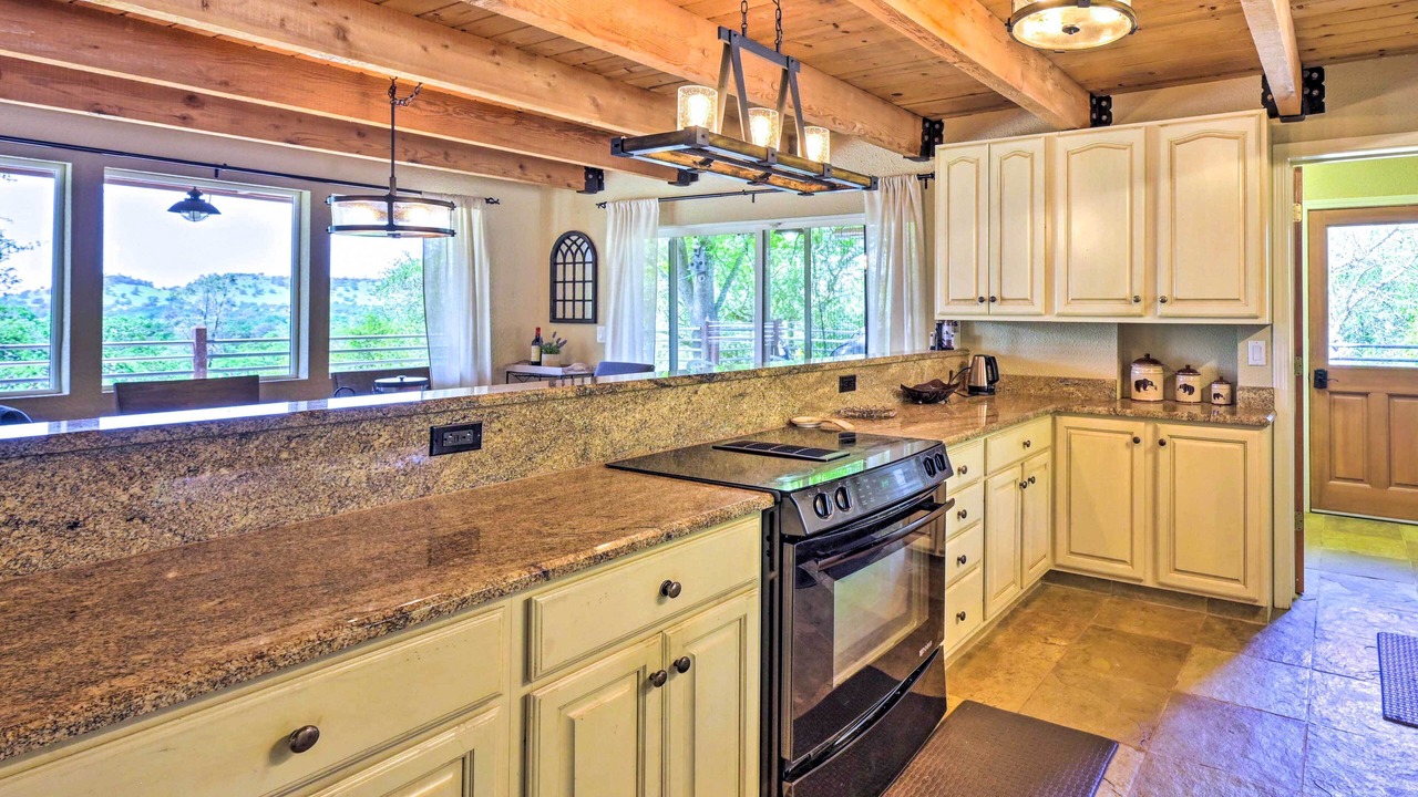 Photo of Kitchen in Auberry