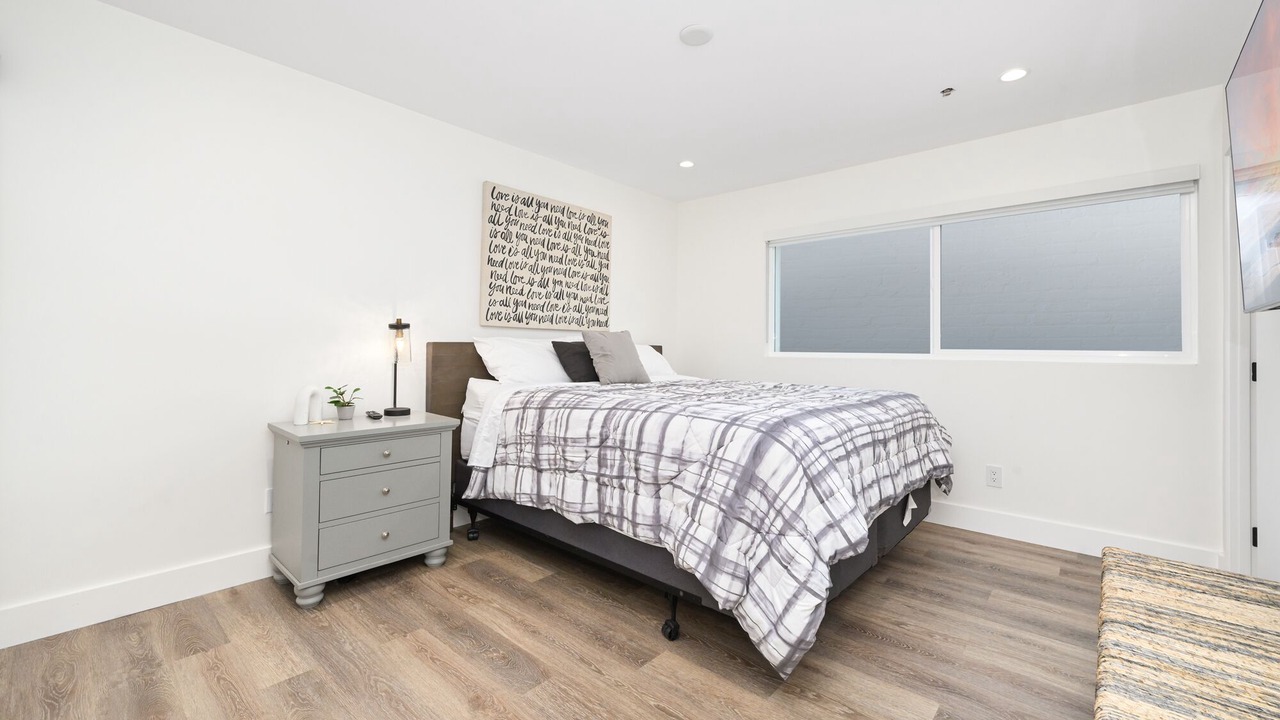 Photo of Bedroom in Balboa Island