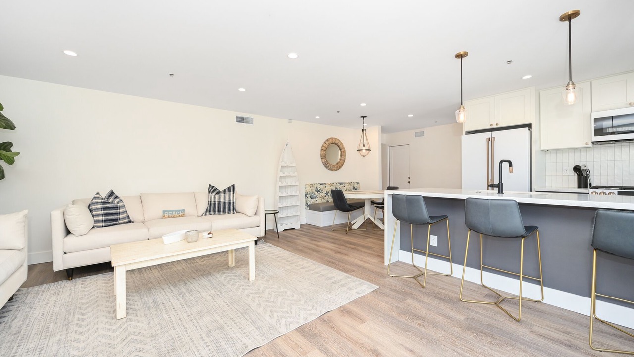Photo of Livingroom in Balboa Island