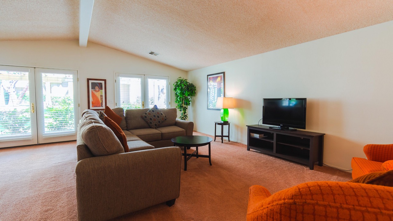 Photo of Livingroom in Palm Desert