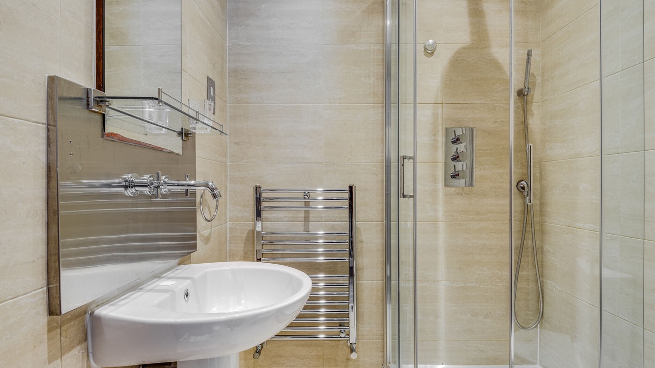 Photo of Bathroom in Abingdon