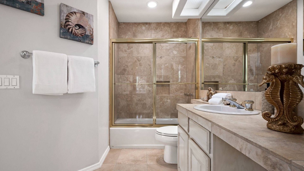 Photo of Bathroom in Magnesia Falls Cove