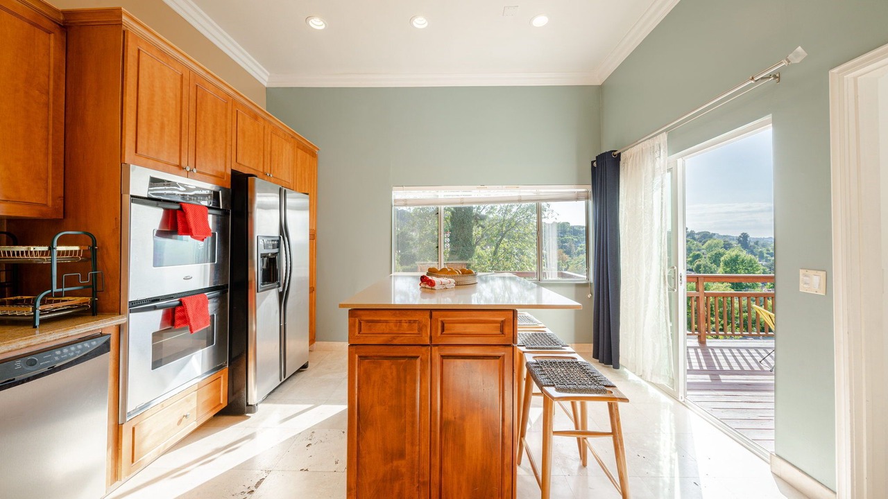 Photo of Kitchen in Studio City