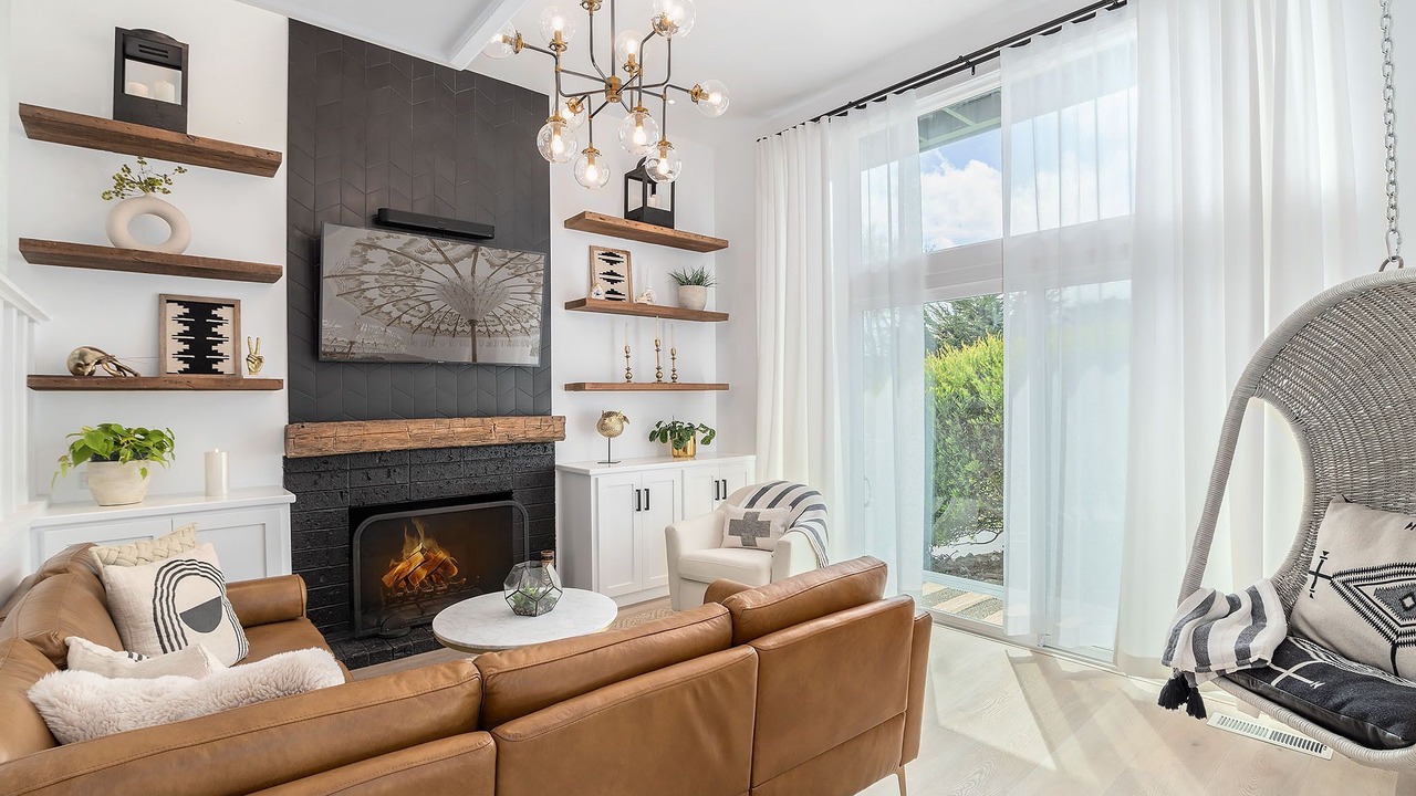 Photo of Livingroom in Downtown Monterey