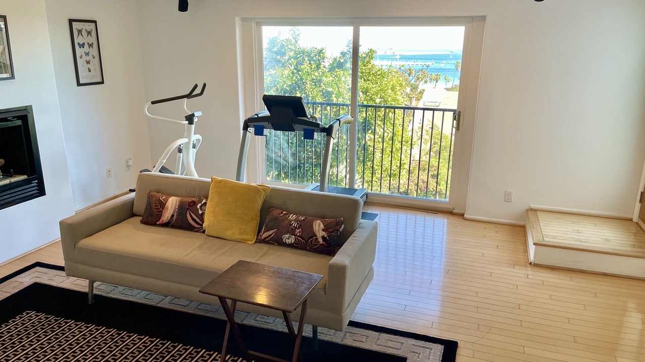 Photo of Livingroom in Fort MacArthur