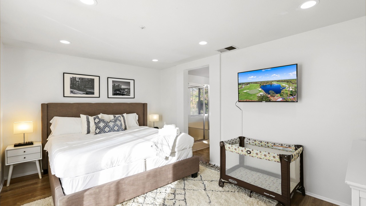 Photo of Bedroom in Anaheim Colony Historic District