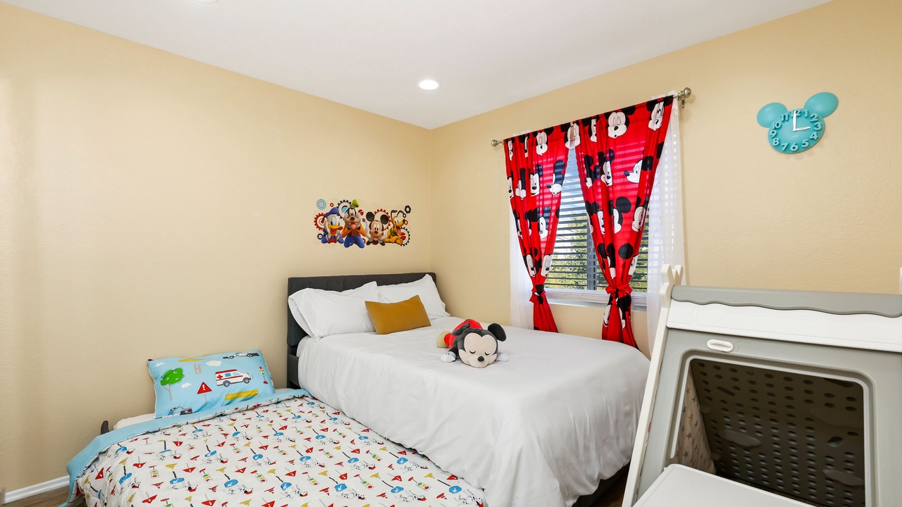 Photo of Bedroom in Anaheim Colony Historic District