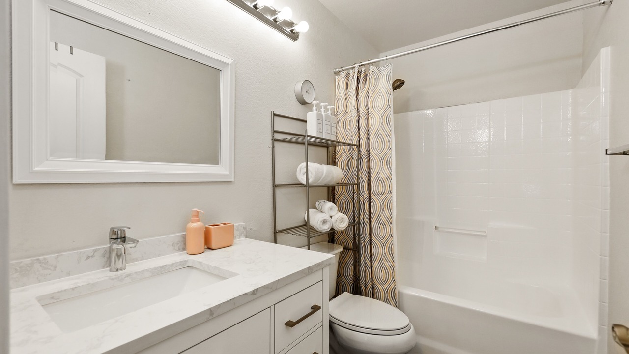 Photo of Bathroom in Anaheim Colony Historic District