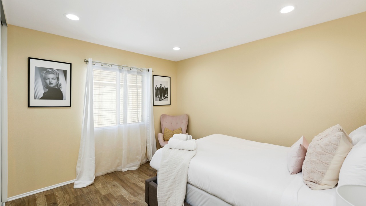 Photo of Bedroom in Anaheim Colony Historic District