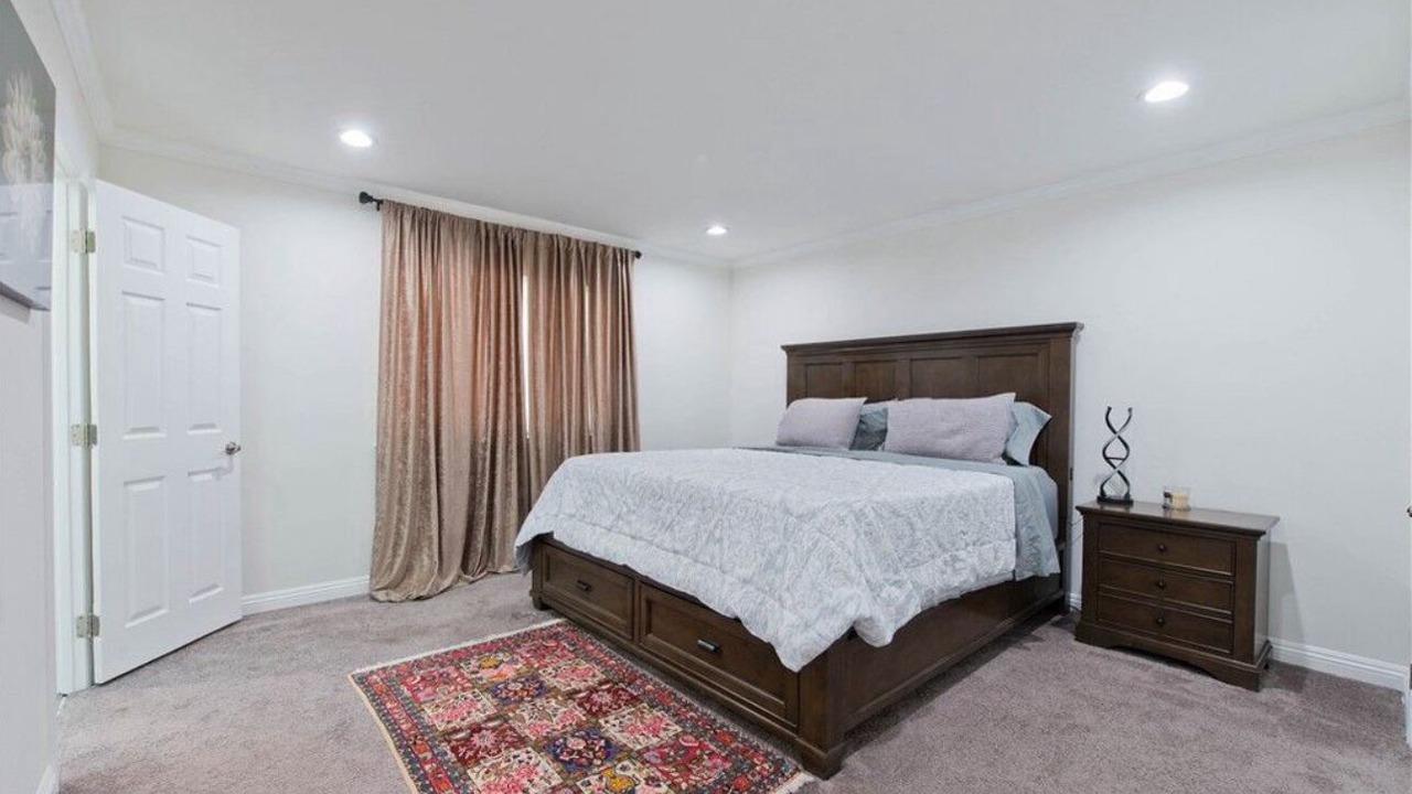 Photo of Bedroom in Calabasas