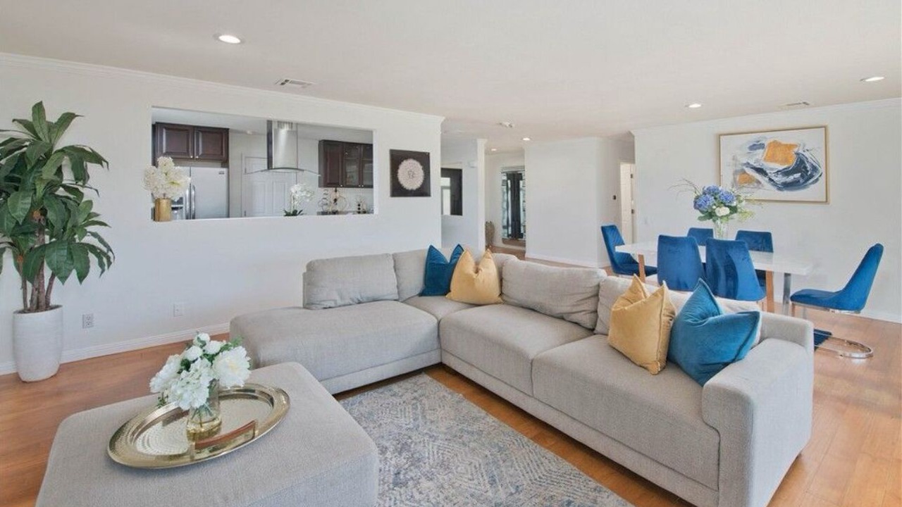Photo of Livingroom in Calabasas