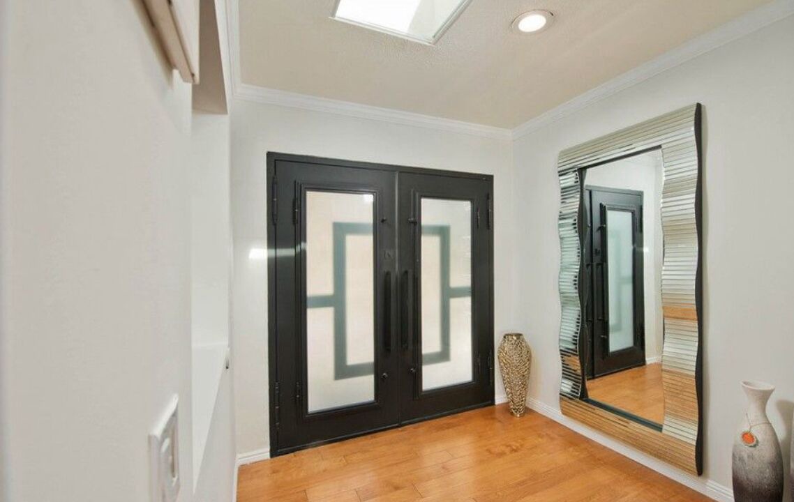Photo of Others in Calabasas