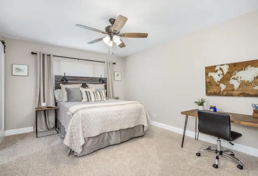Photo of Bedroom in Raisin