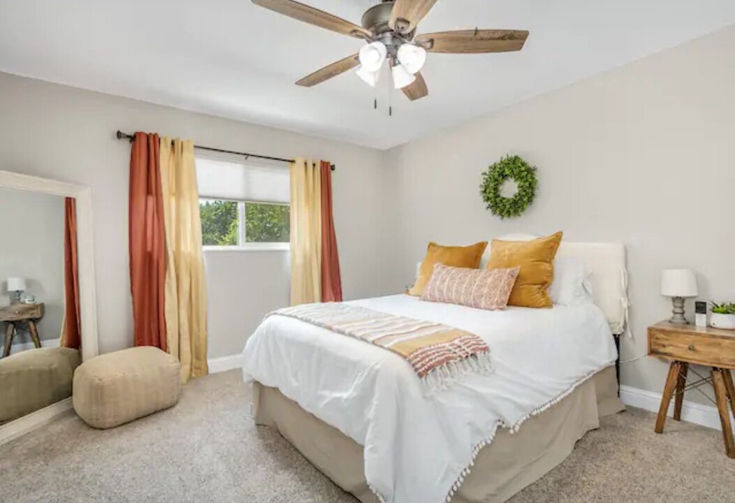 Photo of Bedroom in Raisin