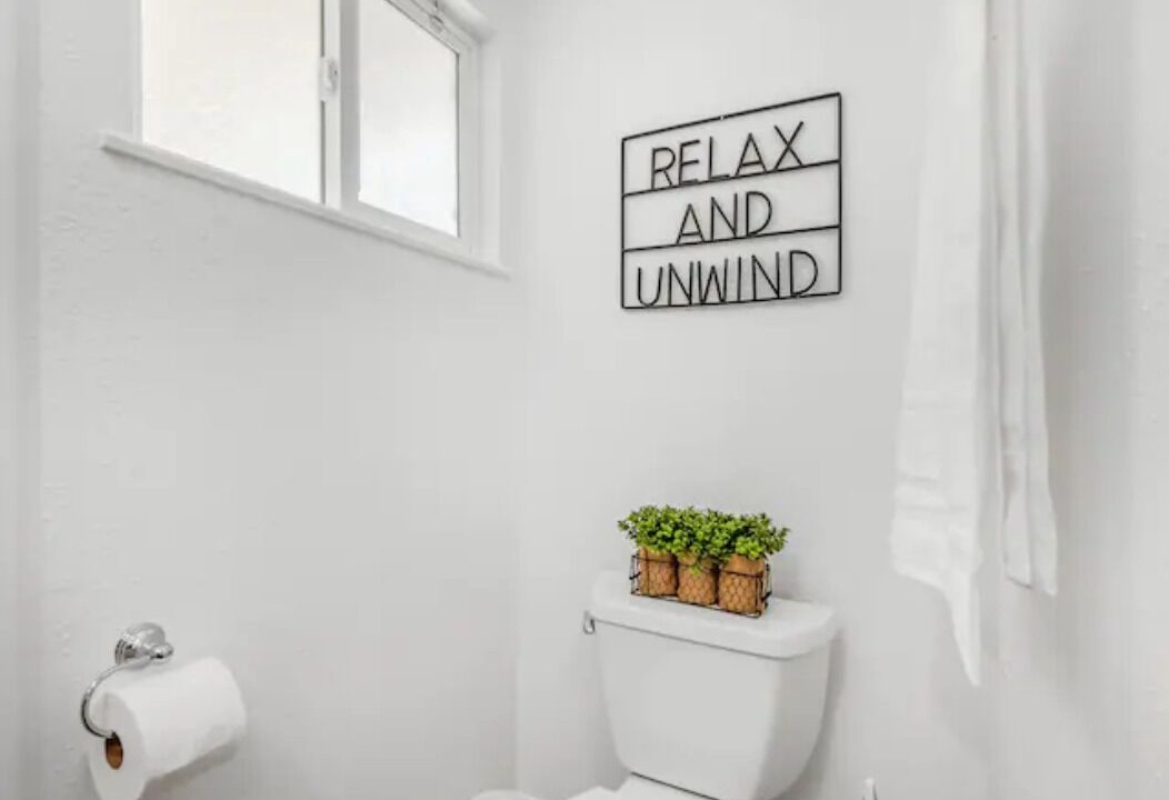 Photo of Bathroom in Raisin