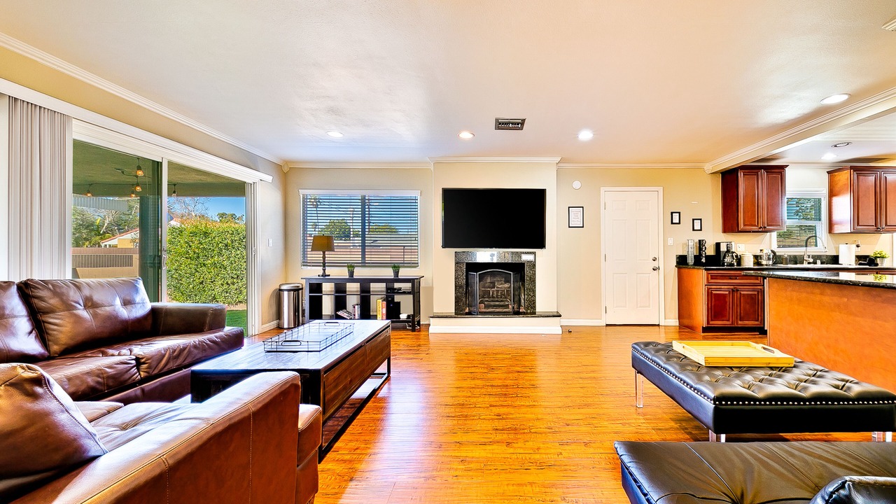 Photo of Livingroom in Anaheim Colony Historic District