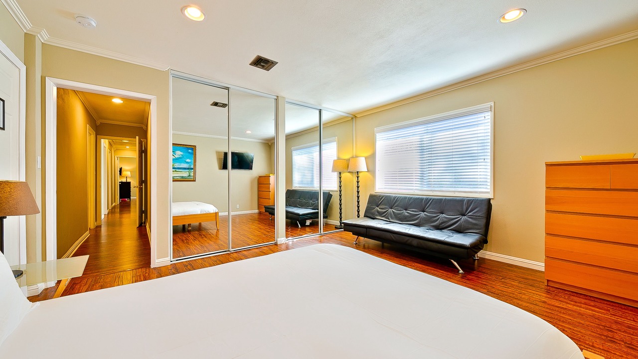 Photo of Bedroom in Anaheim Colony Historic District