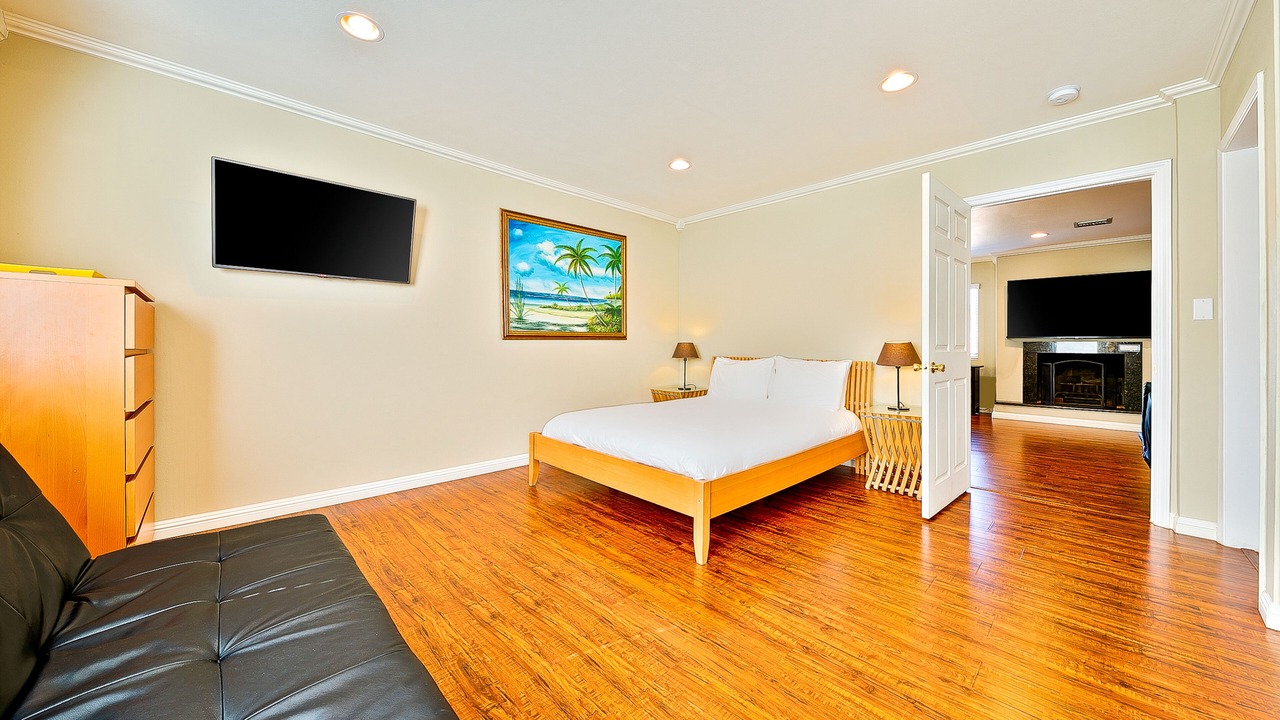 Photo of Bedroom in Anaheim Colony Historic District