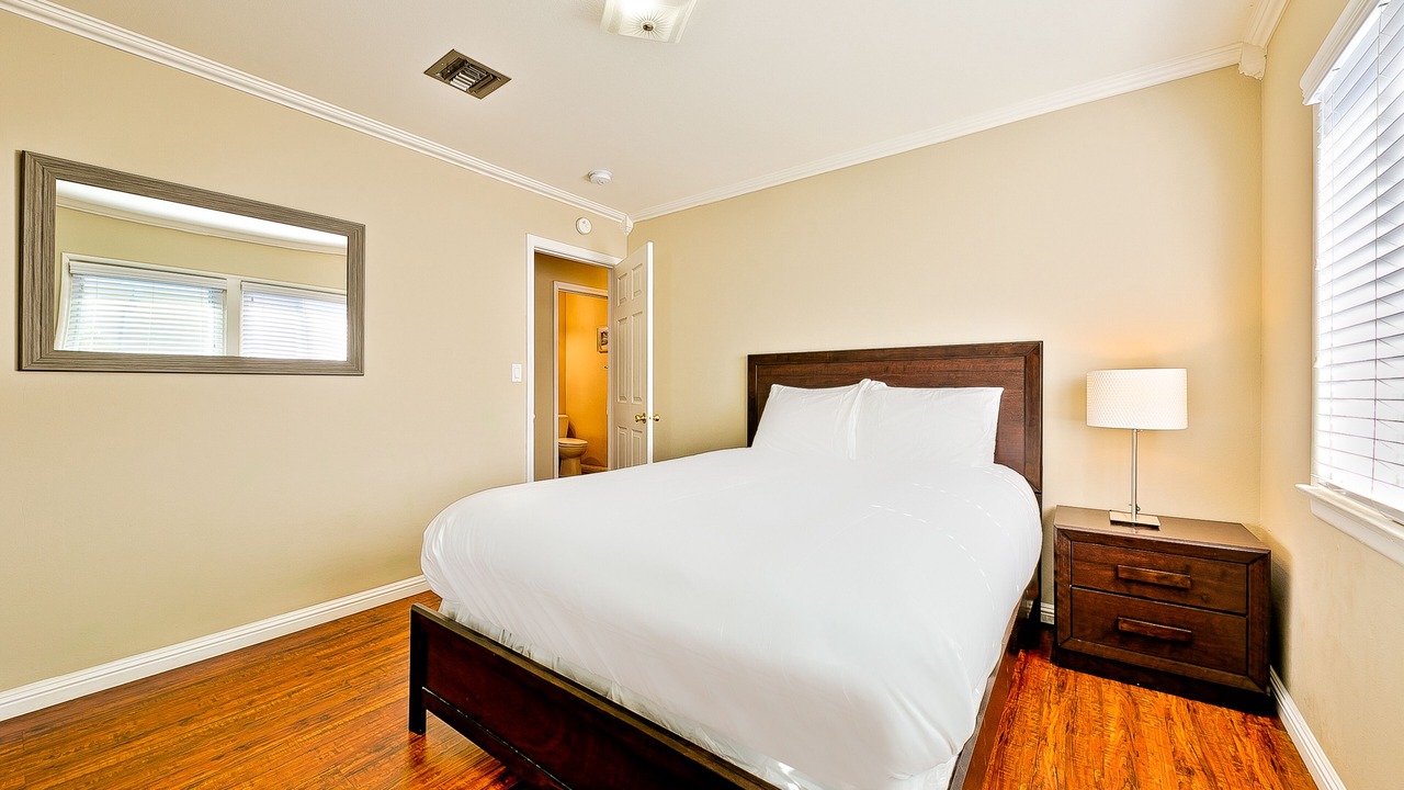 Photo of Bedroom in Anaheim Colony Historic District