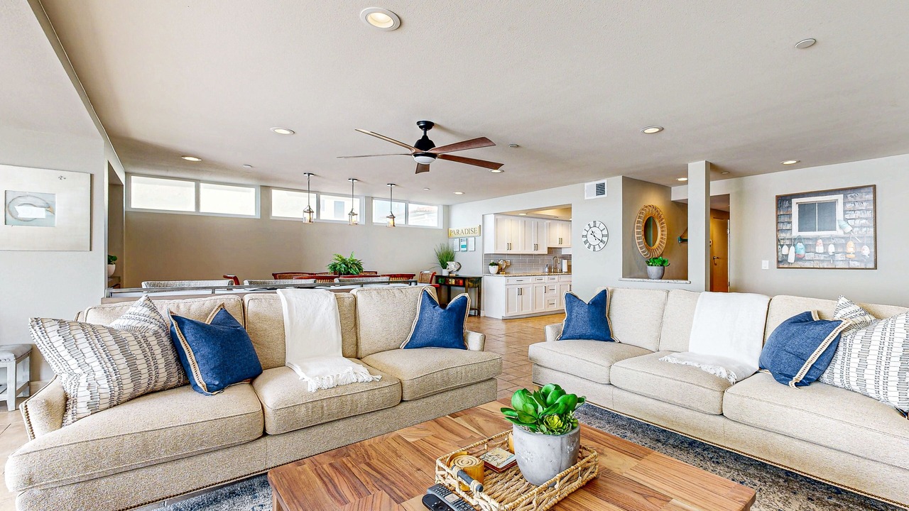 Photo of Livingroom in Capistrano Beach