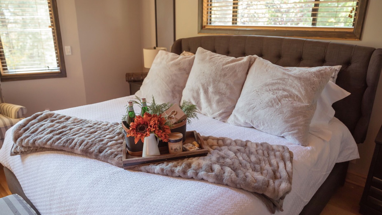 Photo of Bedroom in Idyllwild