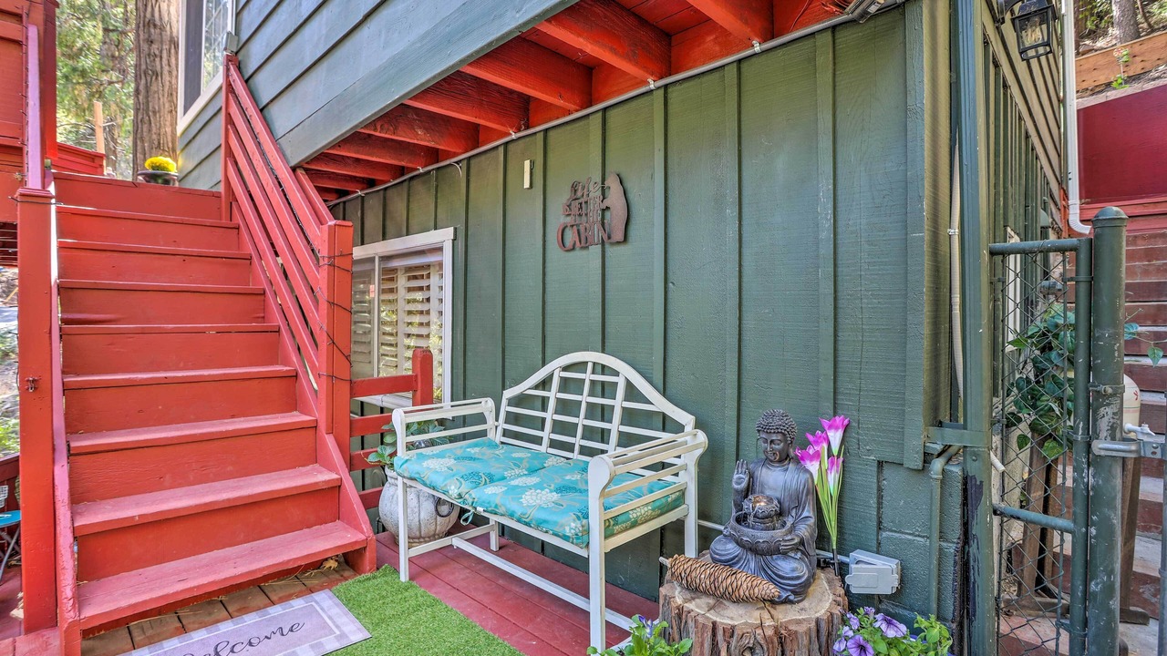 Photo of Patio Balcony in Crestline