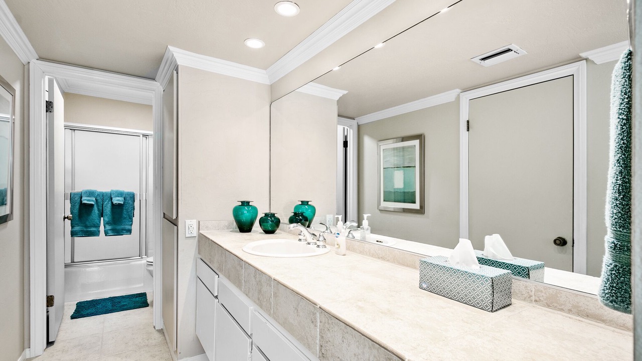 Photo of Bathroom in Sunrise Vista Chino