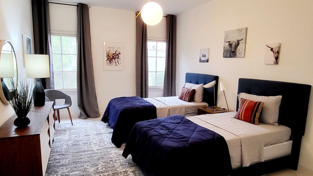 Photo of Bedroom in Greater Wilshire - Hancock Park