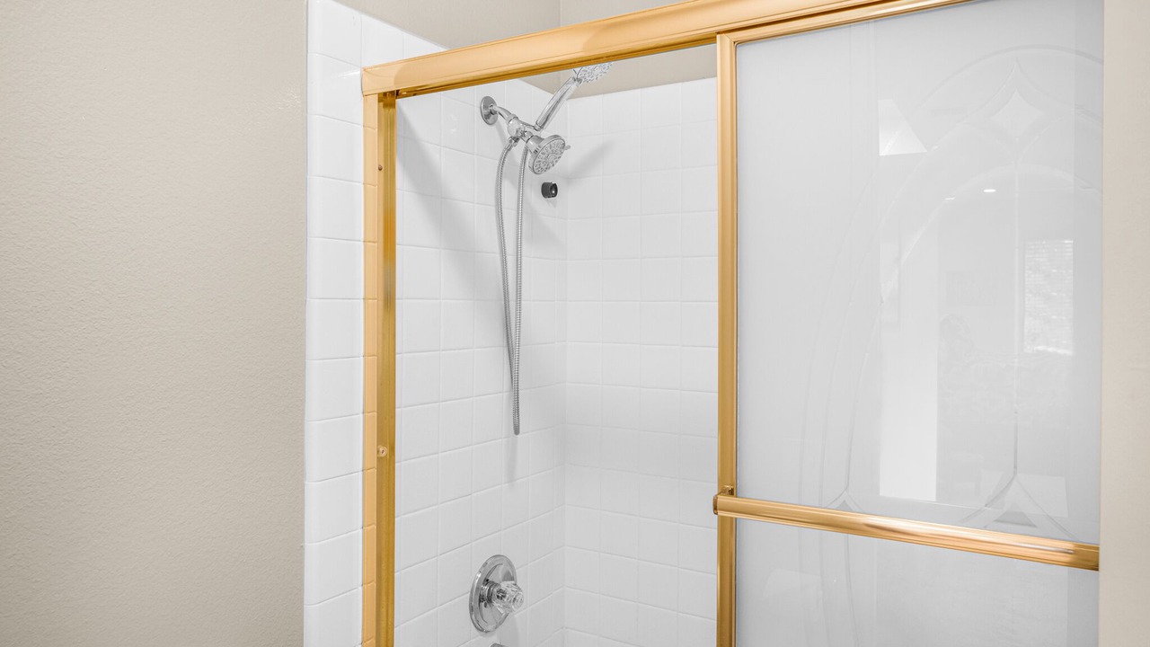 Photo of Bathroom in Canyon Corridor