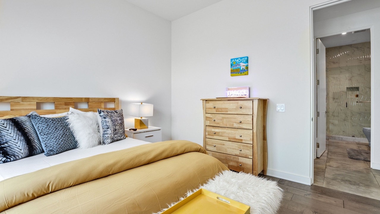 Photo of Bedroom in Historic Tennis Club