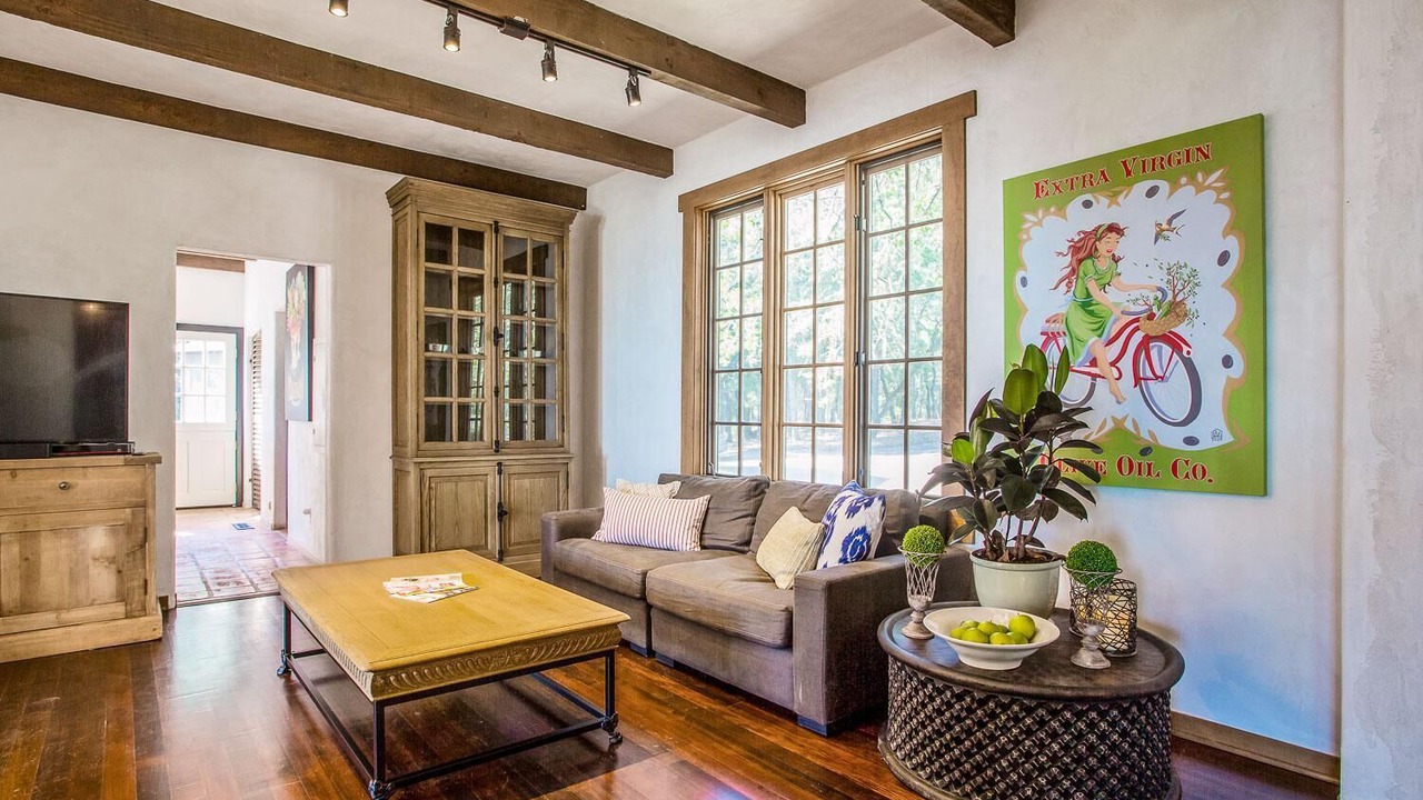 Photo of Livingroom in Angwin