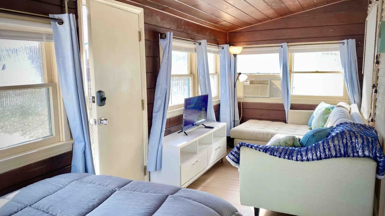 Photo of Bedroom in Lake Elsinore