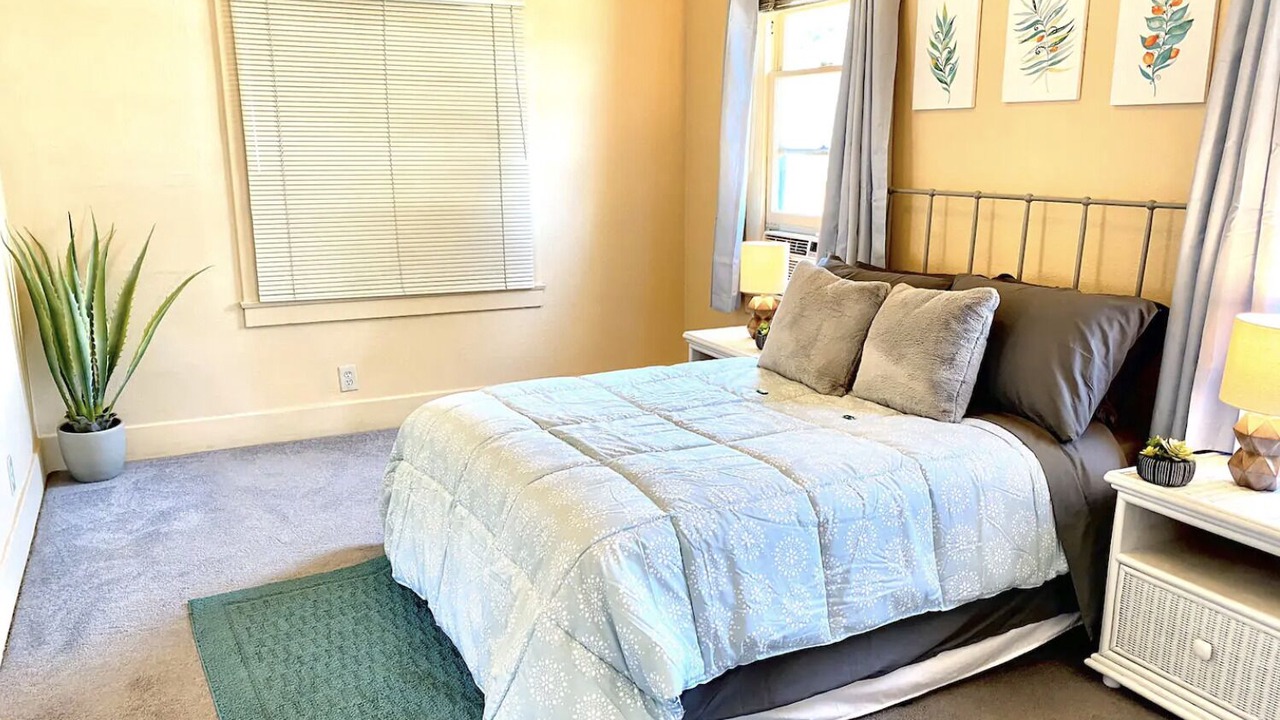 Photo of Bedroom in Lake Elsinore